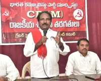 కేరళపై సీఎం వ్యాఖ్యలు సరికాదు