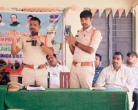 రోడ్డు భద్రతపై  అవగాహన కలిగి ఉండాలి