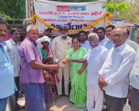 దాహార్తి తీర్చేందుకే చలివేంద్రాలు