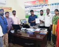 కో ఆప్షన్ సభ్యులను నియమించాలి 