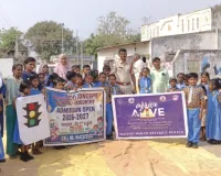పిల్లలూ.. అమ్మానాన్నలకు హెల్మెట్ పెట్టుకోవాలని చెప్పండి