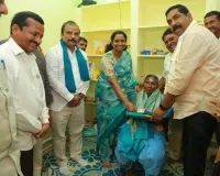 ఇందిరమ్మ ఇళ్లను ప్రారంభించిన ఎంపీ  కడియం కావ్య 