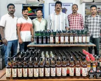 10 లక్షల మద్యం పట్టివేత 