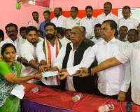 కళ్యాణ లక్ష్మి చెక్కుల పంపిణీ