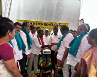 రైతులు పండించిన ప్రతి గింజ కొంటున్నాం