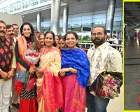 రష్మీ ఠాకూర్‌కు పోచంపల్లి నేత కార్మికులు ఘన స్వాగతం. - 