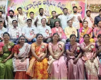 ఘనంగా  పూర్వ విద్యార్థుల సమ్మేళనం 