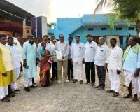 సి.ఎం.ఆర్.ఎఫ్ చెక్కుల పంపిణీ 