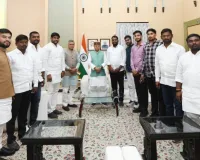 గవర్నర్ శివ్ ప్రసాద్ శుక్ల ని మర్యాదపూర్వకంగా కలిసిన కాసుల సురేష్