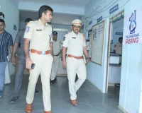 ప్రజలకు ఎల్లపుడు అందుబాటులో ఉండాలి