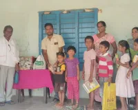 వి.ఎం.ఎఫ్ క్యాంపునకు అల్పాహారం వితరణ