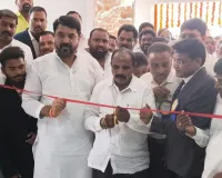 గ్రామీణ విద్యాభివృద్ధికి ప్రైవేట్ పాఠశాలలు దోహదం చేయాలి. 