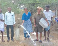 మునిగలవీడు ఎస్సీ కాలనీ బోరుకు మరమ్మత్తు. 