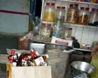 బెల్టు షాపులను వదిలారు కిరాణా షాపును పట్టారు…