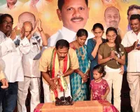 ఘనంగా దంపనబోయిన శ్రీనివాస్ జన్మదినం 