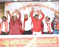 కార్మికుల సమస్యలను విస్మరిస్తే అభివృద్ధి రథం నిలిచిపోతుంది