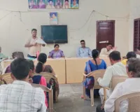 ఉపాధి సివిల్ వర్కులపై సర్పంచిలతో సమీక్ష