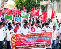 భవన నిర్మాణ  కార్మికులకు రూ.9వేలు పెన్షన్ ఇవ్వాలి 