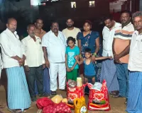 నిరుపేద మృతుడి కుటుంబానికి ఆర్ధిక సహాయం