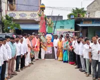 దేశ నిర్మాణంలో నెహ్రూ సేవలు అమోఘం