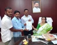 మంబాపూర్ గ్రామ సమస్యలను పరిష్కరించాలి
