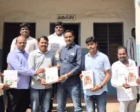 ప్రభుత్వ పాఠశాలలకు పాఠ్యపుస్తకాల పంపిణీ