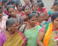 లారీ డ్రైవర్ గౌస్ ను ఎన్కౌంటర్ చేయాలి