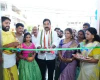 ప్రైవేట్ హై స్కూల్‌ను ప్రారంభించిన ఎమ్మెల్యే  నాగరాజు 