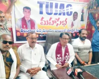 ఉద్యమకారుల సమస్యలను ప్రభుత్వం వెంటనే పరిష్కరించాలి 
