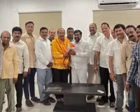 మాజీమంత్రి జగదీష్ రెడ్డి మర్యాదపూర్వకంగా కలిసిన  బెలిదే శ్రీనివాసులు