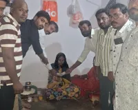 శ్రీకాంత్ కుటుంబానికి 22 వేలు  ఆర్ధిక సహాయం 