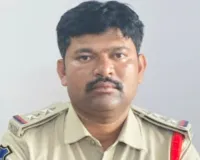 తాళం పగల కొట్టి ఆభరణాలు చోరీ