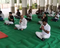 నిడమనూరు కోర్టు  ప్రాంగణంలో  యోగా దినోత్సవం