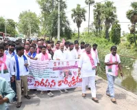 ప్రజల ప్రాణాల కంటే రాజకీయాలు, పదవులే ముఖ్యమా..