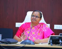 అభివృద్ధి పనులు వెంటనే పూర్తి చేయాలి 