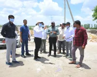 డంపింగ్ యార్డులో వ్యర్థాల శుద్ధి ప్రక్రియను పరిశీలించిన కలెక్టర్ 