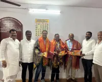 నూతన అధికారులను శుభాకాంక్షలు తెలిపిన ప్రజాప్రతినిధులు 
