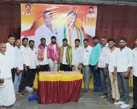 ఏట్ల ఎర్రవల్లి ప్రజాప్రతినిధుల జన్మదిన వేడుకలు - ఘనంగా.. ప్రముఖుల సమక్షంలో కేక్ కట్ చేసి శుభాకాంక్షలు