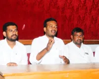 వార్డు సభ్యులకు నెలకు మూడు వేల గౌరవేతనం ఇవ్వాలి