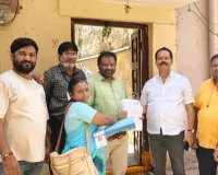 ఉప్పుగూడలో ఎస్ ఐ ఆర్ ను పర్యవేక్షించిన జిహెచ్ఎంసి డిప్యూటీ కమిషనర్