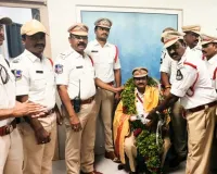 ఏఎస్ఐ భాస్కర్‌కు  సన్మానం