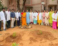 మొక్కలు పర్యావరణాన్ని పరిరక్షిస్తాయి : వెంకన్న