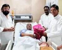 వి. హనుమంతరావును పరామర్శించిన నేతలు