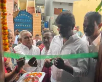 ఇందిరమ్మ ఇంటి గృహప్రవేశంలో పాల్గొన్న ఎమ్మెల్యే వీరేశం