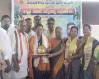 మున్సిపల్ చైర్ పర్సన్  శైలజకు ఘనంగా సన్మానం 