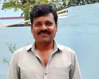 రోడ్డు దాటుతుండగా వ్యక్తిని ఢీకొట్టిన బైక్