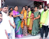 సిసి రోడ్డు  పనులను ప్రారంభించిన టీజిఐఐసి చైర్ పర్సన్ నిర్మలా జగ్గారెడ్డి