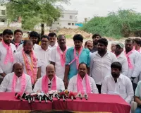 ప్రభుత్వ భూముల పై కాంగ్రేస్ నేతల కన్ను! 