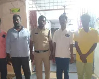 వెల్లంకిలో పేకాట స్థావరంపై పోలీసుల దాడి.. నలుగురు అరెస్ట్