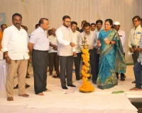 గ్రామ పంచాయతీలను ఆదర్శ గ్రామాలుగా తీర్చిదిద్దాలి: కలెక్టర్ తేజస్ నంద్ లాల్ పవార్